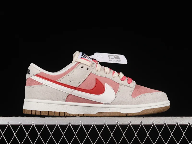 All Categories Nk SB Dunk Series Nk SB Dunk Low Low-top Sneakers Nk Dunk Low SE 2023 Year of the Rabbit Limited SB Smashed Backboard Fashion Casual Sneakers DO9457-117